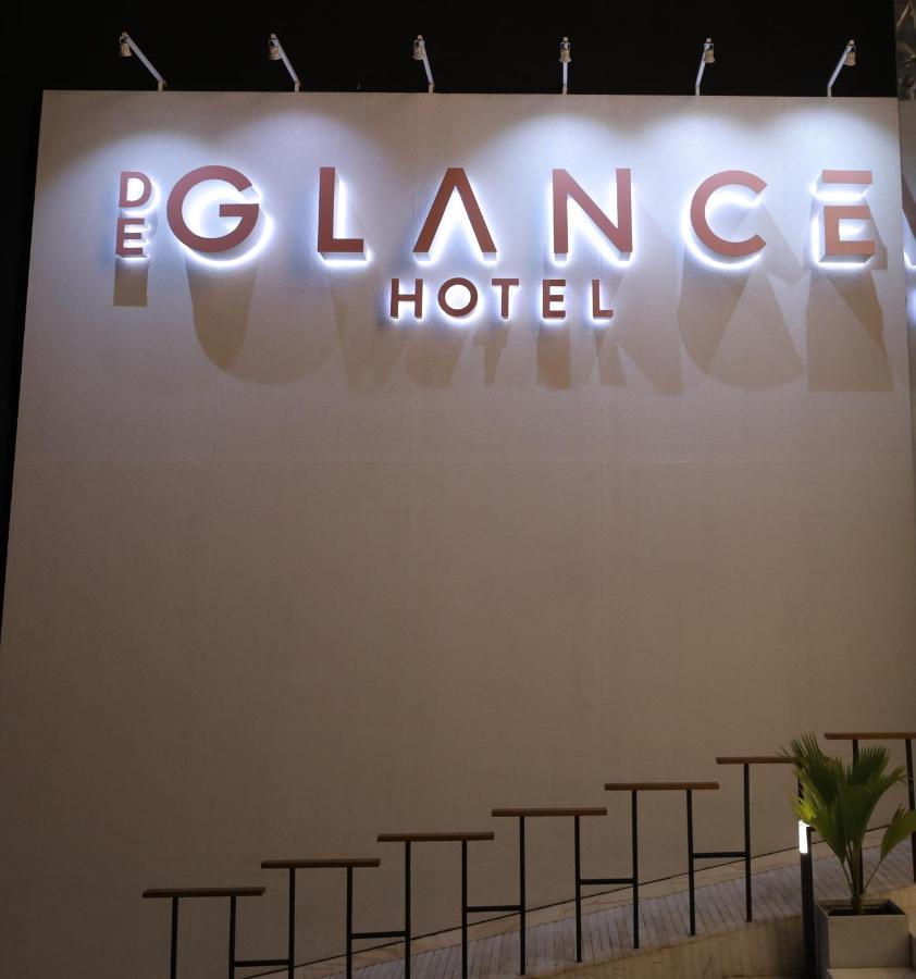 De Glance Hotel Surat Exterior photo